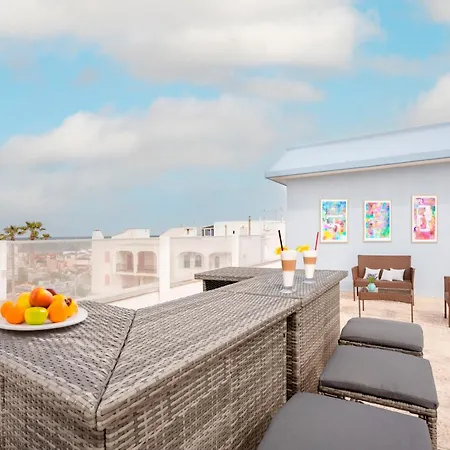 House , - Ariel Torre Canne